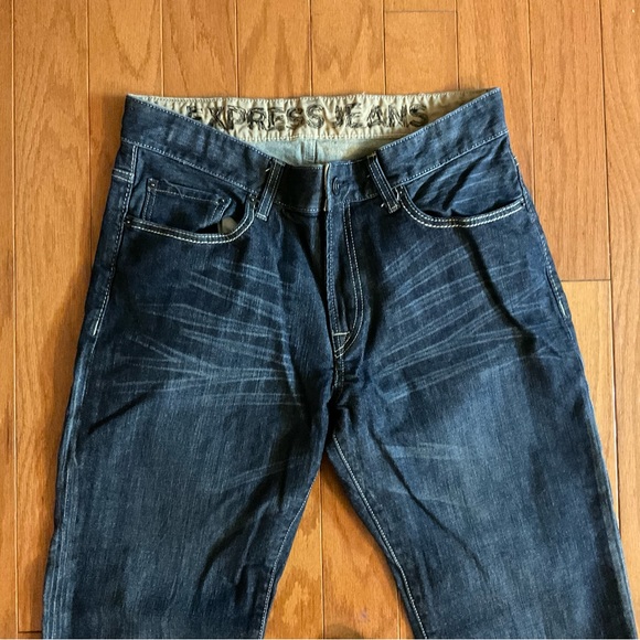Men’s Express Classic Stretch Zipper 🪰 Blue Jeans! - Picture 4 of 10
